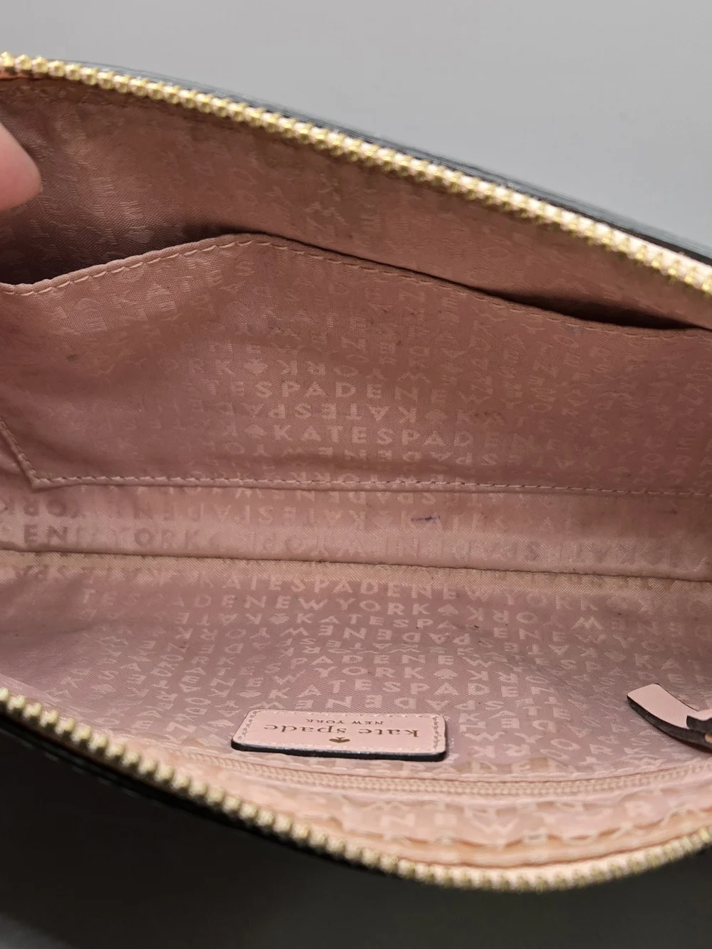 Kate Spade New York Pink Leather Crossbody Bag Gold Tone Hardware - Picture 3 of 7